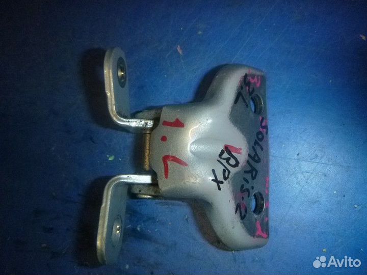 Петля двери задней левой верхняя hyundai solaris 2