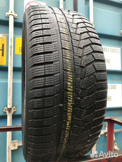 Hankook Winter I'Cept Evo2 W320 235/55 R17 103V