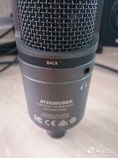 Студийный микрофон Audio-technica AT2020 usb+