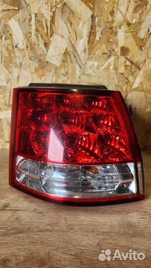 Фонарь задний наружный левый Citroen C-Crosser