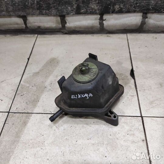 Бачок гур Octavia A4, Polo, Golf 4, Bora