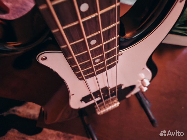 Бас-гитара Precision Bass Jordani PB-10 BK