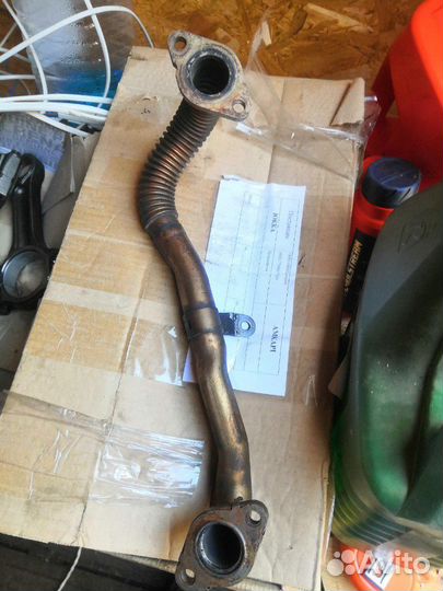 Патрубок выхлопных газов Егр на Renault trafic 2.0