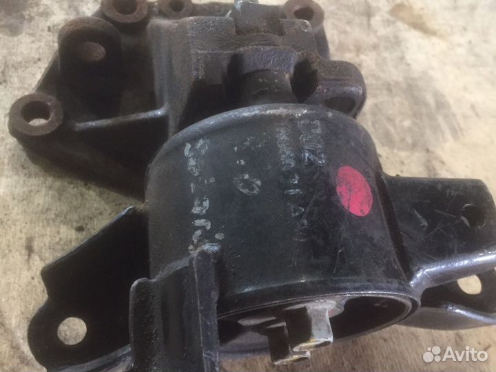 Опора двс solaris rio 10-17