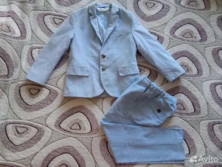 Костюм на мальчика H&M на 5-7лет в идеале