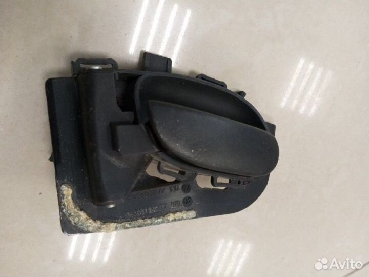 Ручка двери внутренняя Peugeot 206 хетчбек