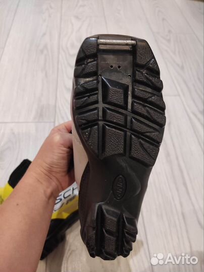 Лыжные ботинки детские fisher 34 размер