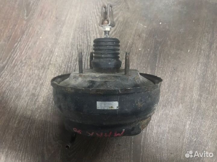 Вакуумный усилитель тормозов Toyota Mark 2 GX90