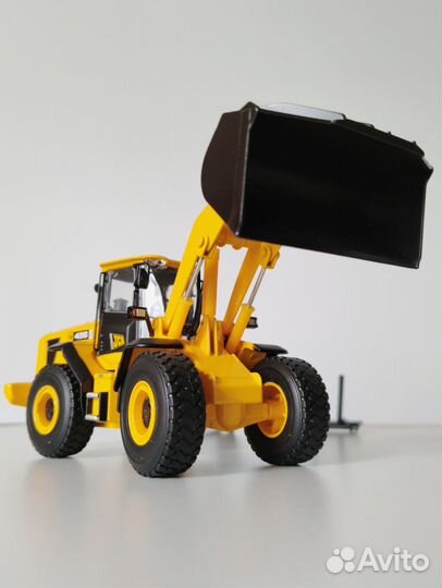 1/50 лесо погрузчик JCB 456 ковш/челюсти/вилы 3в1