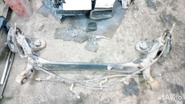 Балка задняя Hyundai solaris 1 седан.под диски