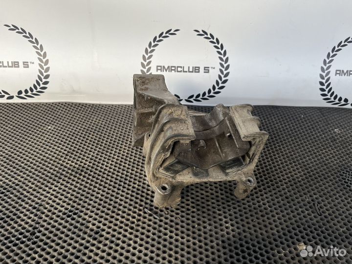 Подушка двигателя с кронштейном opel vectra b