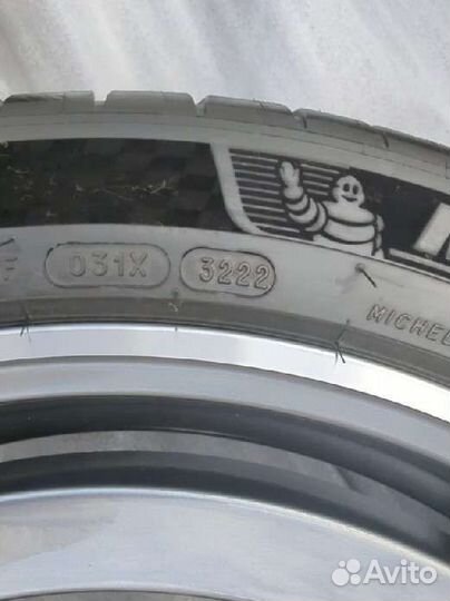 R20 Mercedes AMG оригинал разноширокие