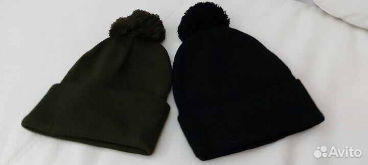 Шапка двойня с помпоном без лейбла