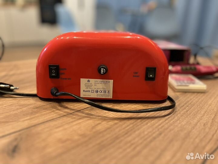 Лампа и машинка для маникюра