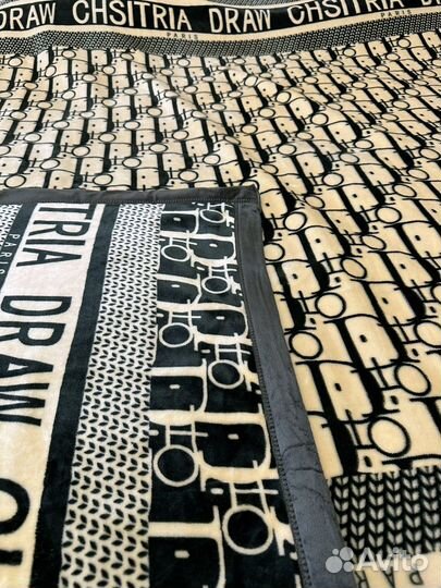 Пледы покрывало одеяло