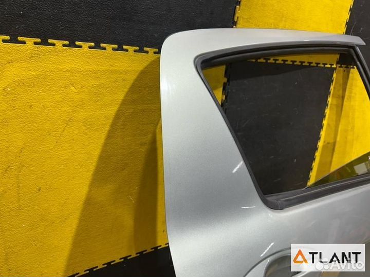 Дверь задний правый toyota vitz