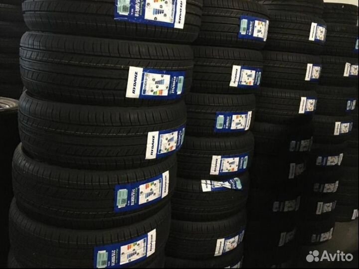 Rydanz Raleigh R06 215/55 R18 99V