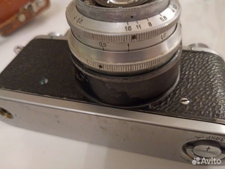 Советский фотоаппарат Зенит