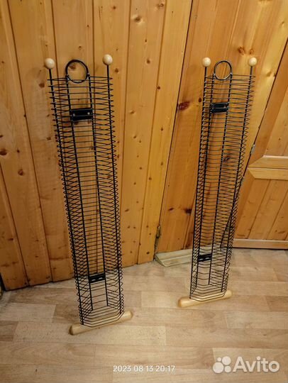 Стойка для компакт дисков (Германия)