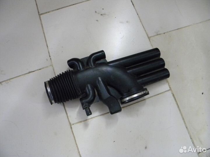 Гофра воздушного фильтра Range Rover 2008 год