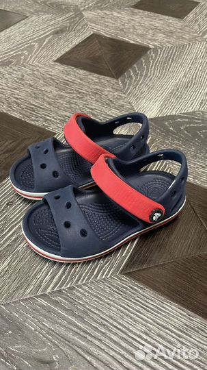 Сандалии crocs c6