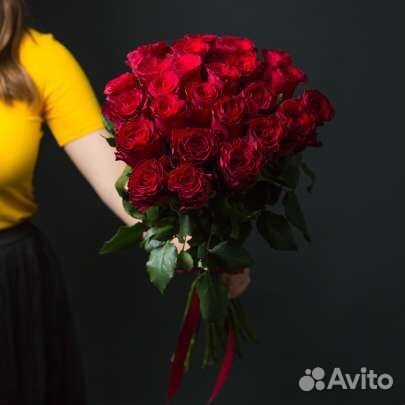 Розы эквадор 9 штук белые, красные