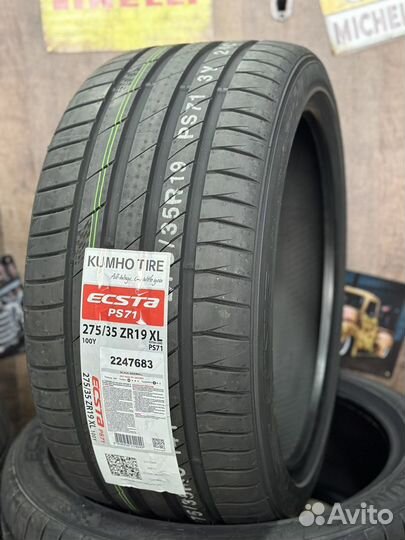 Kumho Ecsta PS71 245/40 R19 и 275/35 R19