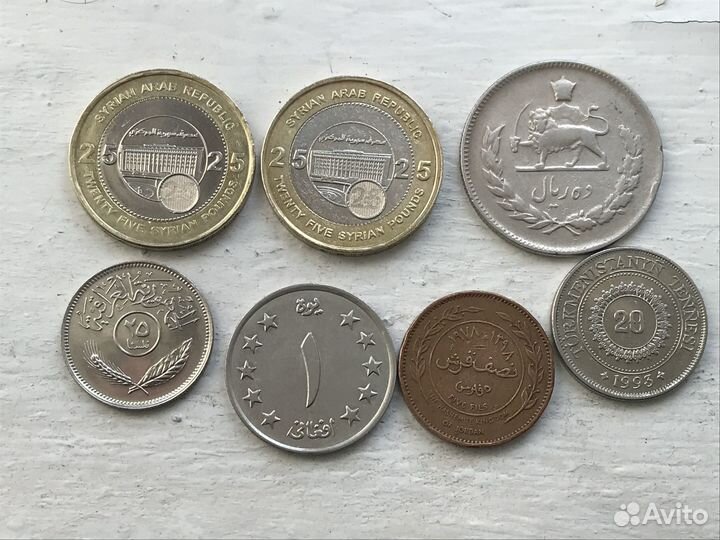 Монеты 5 и 10 филс, Кувейт. 2012 + Ближ.Восток