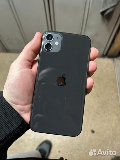 iPhone 11, 64 ГБ