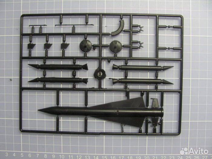Сборная модель Зенитно-ракетный комплекс