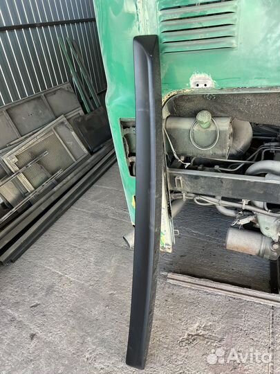 Спойлер dodge challenger