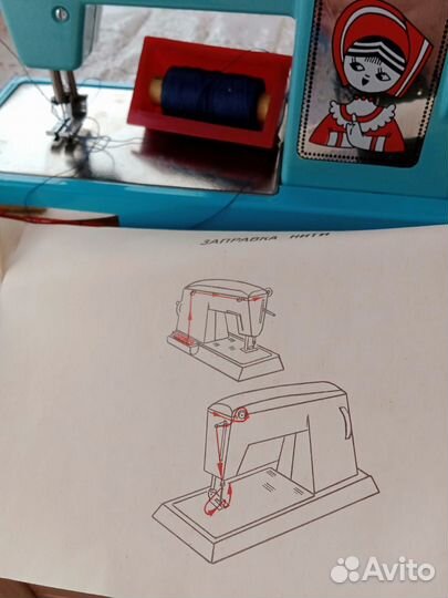 Детская швейная машинка