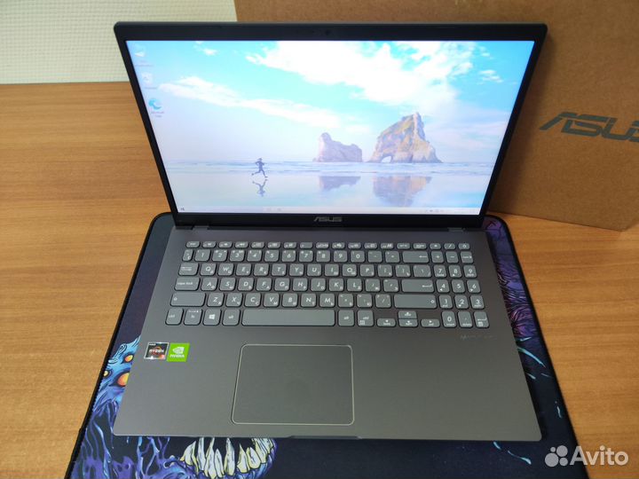 Ноутбук игровой Asus / как новый / упаковка