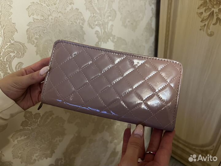 Бежевый женский кошелек/клатч