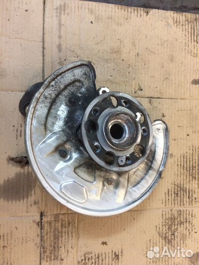 Кулак задний правый Mercedes C-class W205