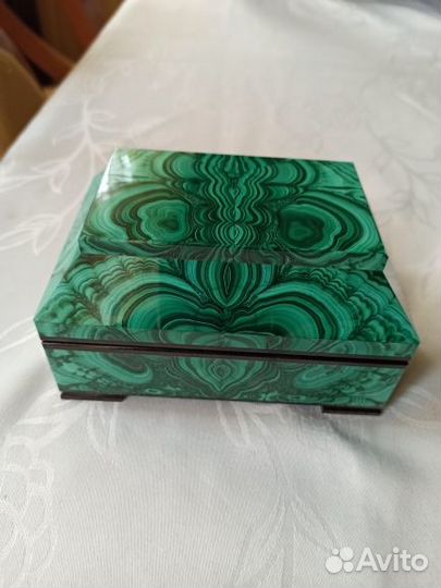 Малахитовый ларец