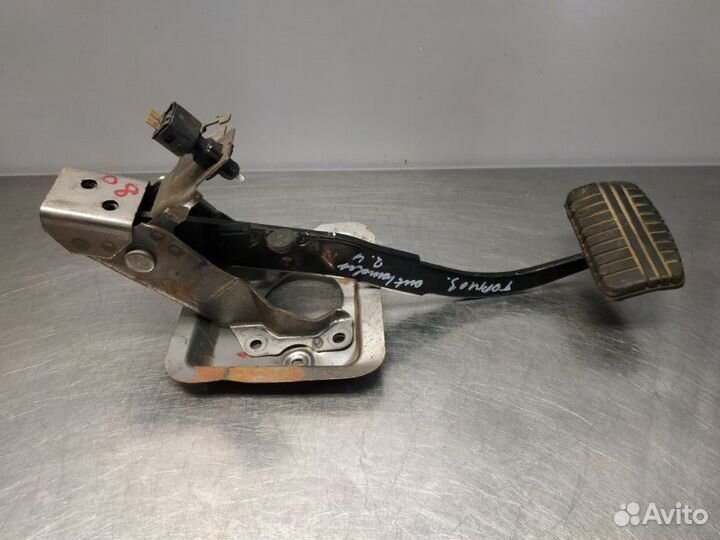 Педаль тормоза Mitsubishi Outlander CU5W 4G69 2004
