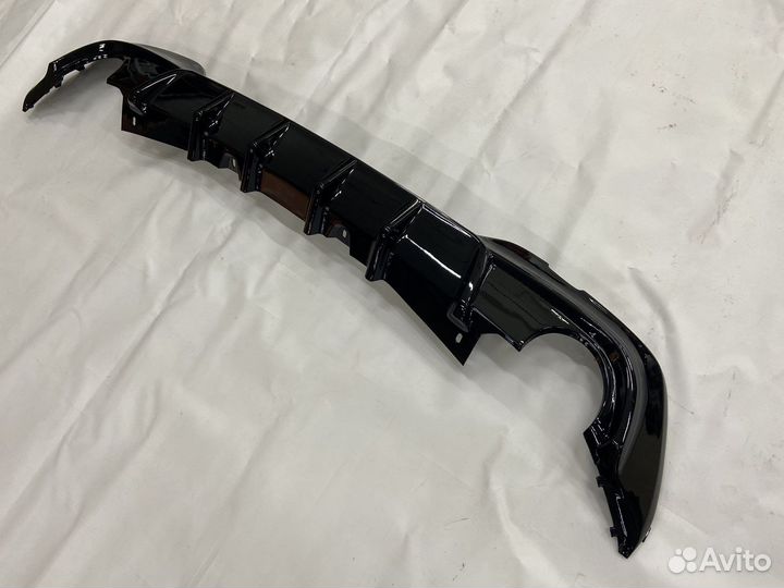 Bmw 3 g20 диффузор в задний бампер 1-1 под выхлоп