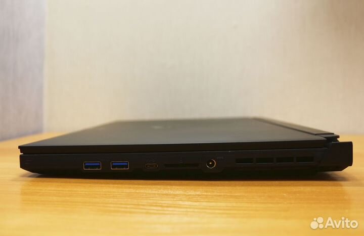 Gigabyte i7-11/32/SSD/RTX3080-8/15,6