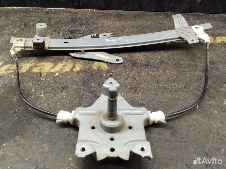 Стеклоподъемник задний левый правый Primera P11