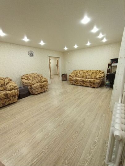 2-к. квартира, 100 м², 2/5 эт.