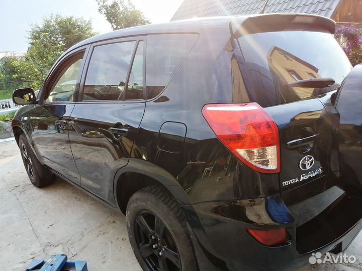 Toyota RAV4 2.0 AT, 2006, 457 000 км