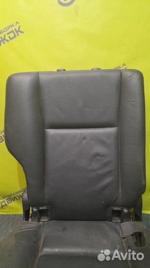 Сиденье заднее правое Toyota Rav4 A40 2.0 diesel