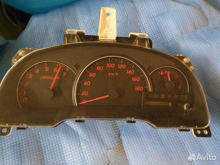 Щиток приборов toyota ipsum 21