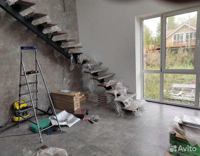 Каркас из метала Лестницы на Ломанном Косоуре на В