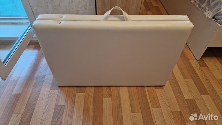 Кушетка для массажа