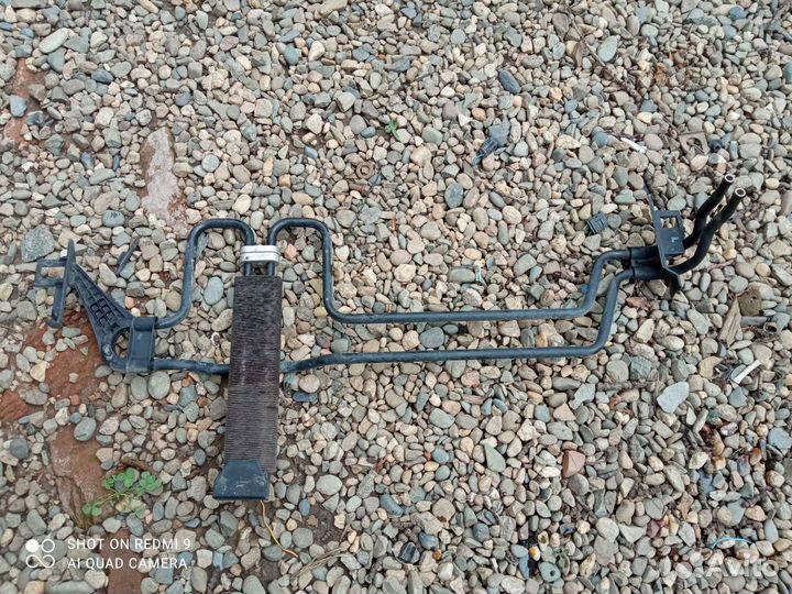 Радиатор гур Mercedes-Benz E-класс W211/S211 (2002—2006)