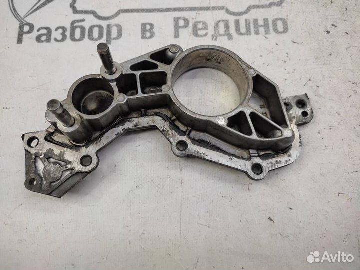 Крышка передняя ГБЦ w904 Sprinter 611.981