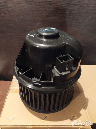 Моторчик печки от Ford C- max