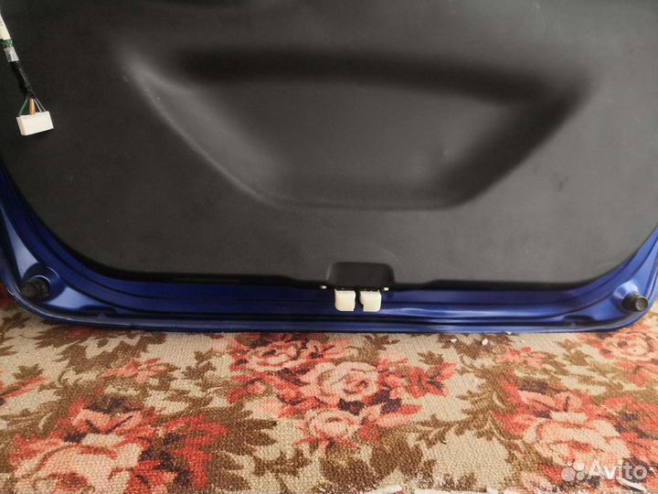 Дверь багажника Honda fit